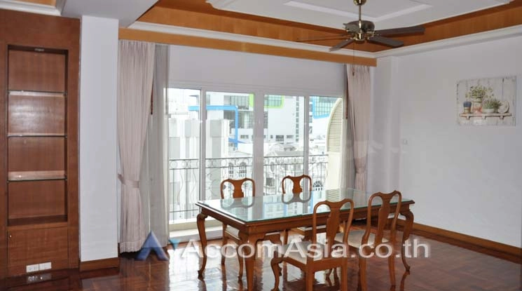 7  3 br Apartment For Rent in Sukhumvit ,Bangkok BTS Nana at Comfortable and Fully Furnished Apartment near BTS 1418284