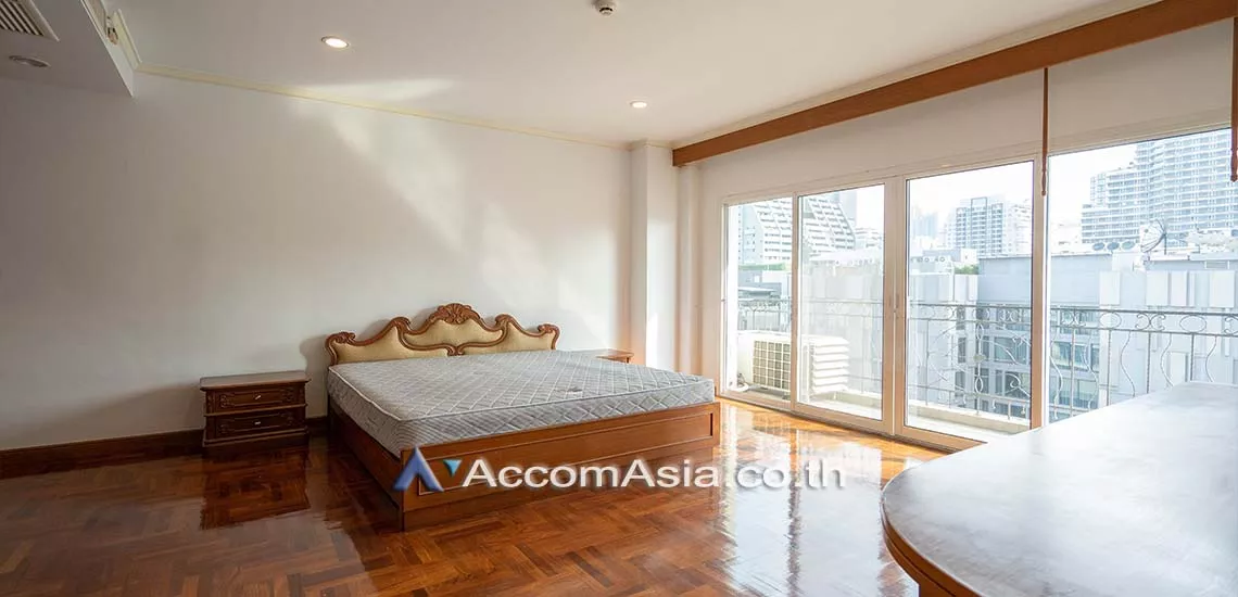 5  3 br Apartment For Rent in Sukhumvit ,Bangkok BTS Nana at Comfortable and Fully Furnished Apartment near BTS 1418285