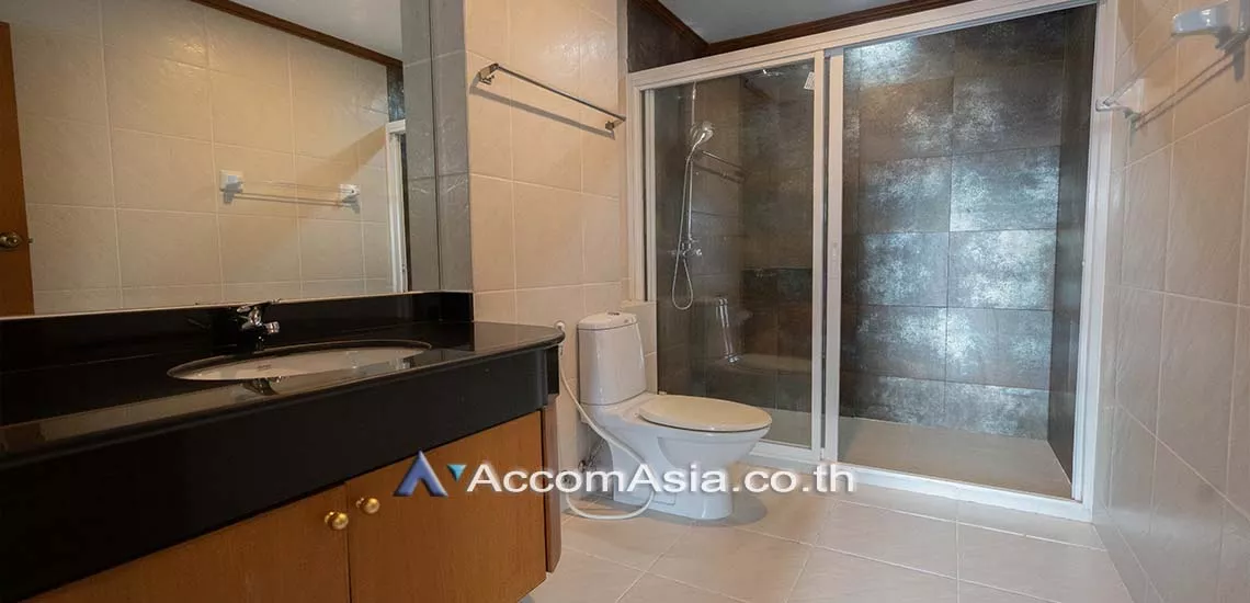 9  3 br Apartment For Rent in Sukhumvit ,Bangkok BTS Nana at Luxurious and Comfortable living 1418285