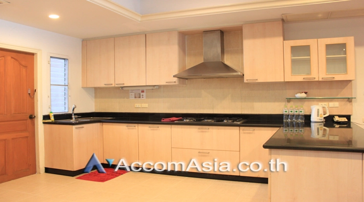  1  2 br Apartment for rent and sale in Sukhumvit ,Bangkok BTS Nana at Comfortable and Fully Furnished Apartment near BTS 1418312