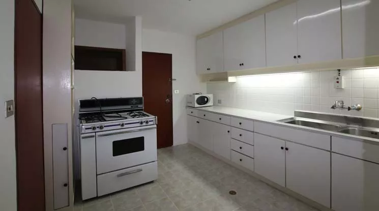 4  3 br Apartment For Rent in Sukhumvit ,Bangkok BTS Phrom Phong at Suite For Family 1418333