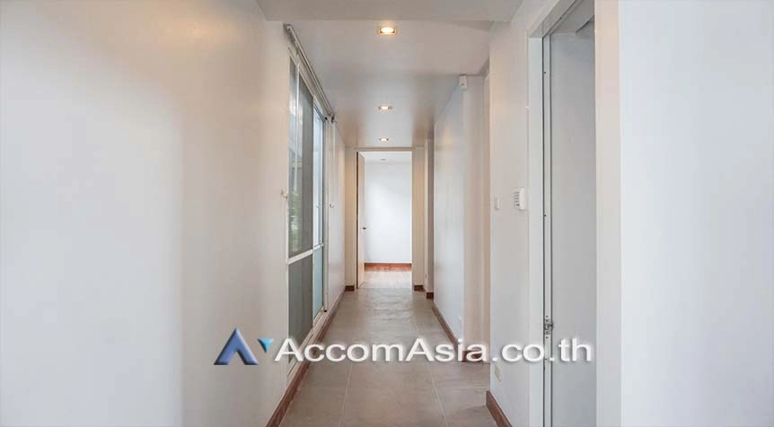 1  5 br House For Rent in Sukhumvit ,Bangkok BTS Ekkamai 2318352