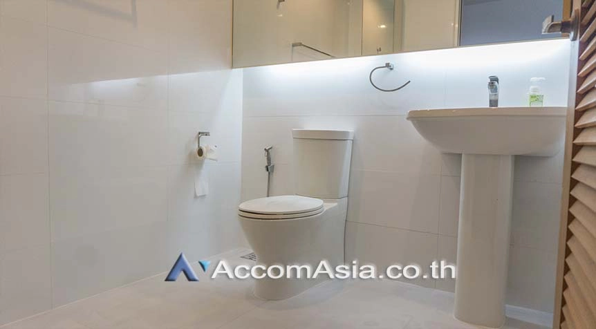 5  5 br House For Rent in Sukhumvit ,Bangkok BTS Ekkamai 2318352