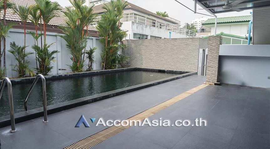 10  5 br House For Rent in Sukhumvit ,Bangkok BTS Ekkamai 2318352