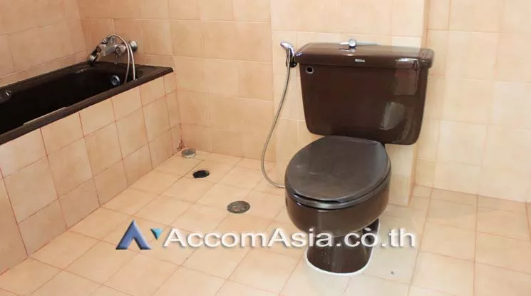 6  3 br Apartment For Rent in Sukhumvit ,Bangkok BTS Asok - MRT Sukhumvit at Spacious space with a cozy 1418357
