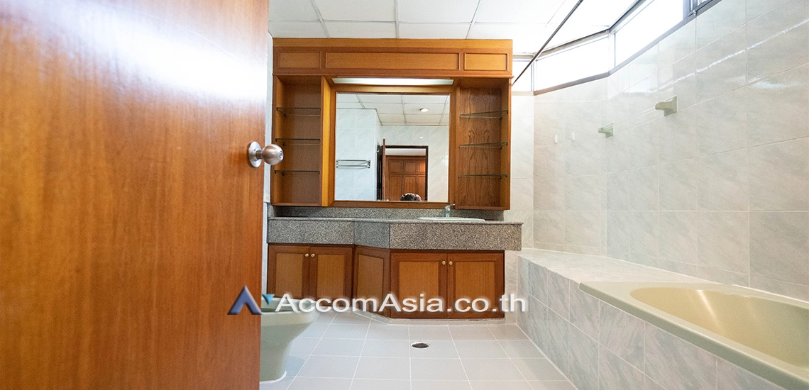 11  4 br Apartment For Rent in Sukhumvit ,Bangkok BTS Asok - MRT Sukhumvit at Suite For Family 1418358