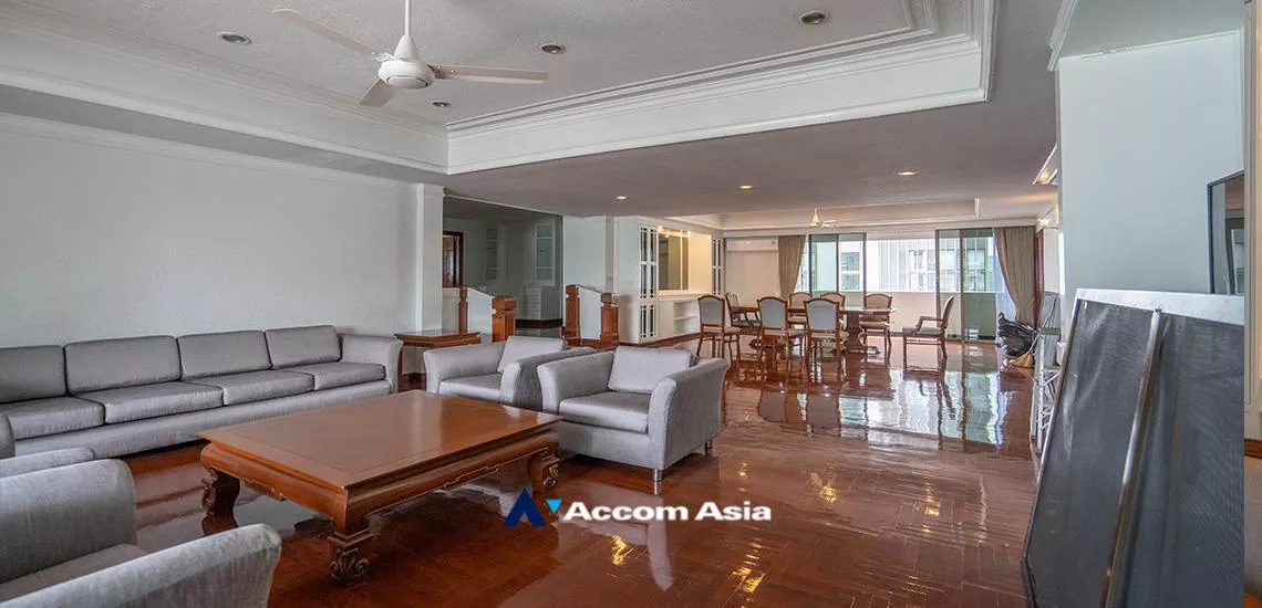 Pet friendly |  3 Bedrooms  Apartment For Rent in Sukhumvit, Bangkok  near BTS Asok - MRT Sukhumvit (1418385)