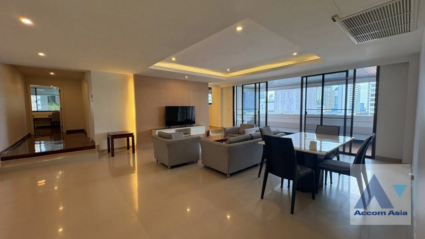 Pet friendly |  Convenience for your family Apartment  2 Bedroom for Sale & Rent MRT Sukhumvit in Sukhumvit Bangkok