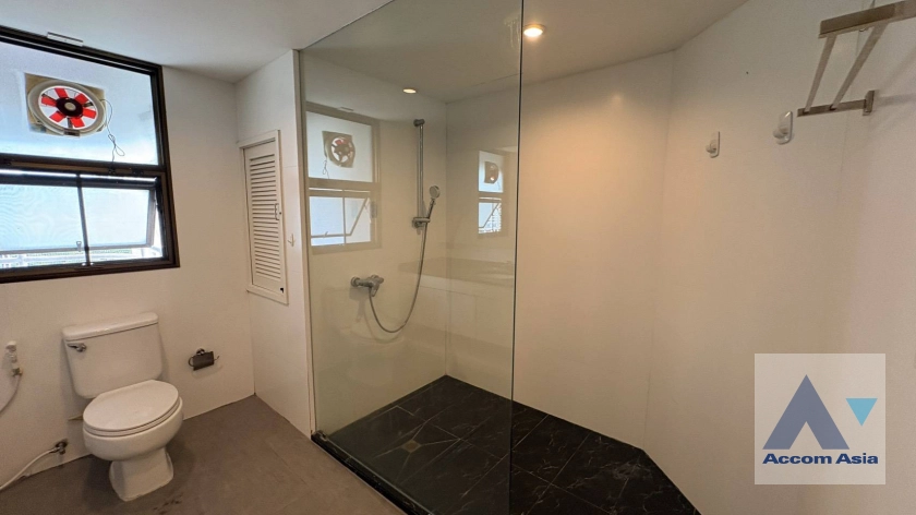 30  2 br Apartment for rent and sale in Sukhumvit ,Bangkok BTS Asok - MRT Sukhumvit at Convenience for your family 1418387