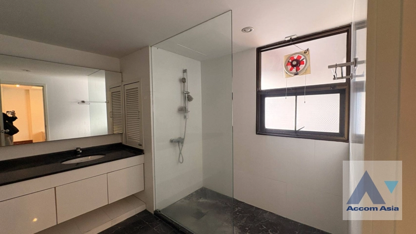 28  2 br Apartment for rent and sale in Sukhumvit ,Bangkok BTS Asok - MRT Sukhumvit at Convenience for your family 1418387