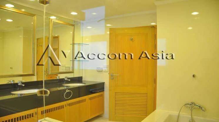 9  4 br Apartment For Rent in Sukhumvit ,Bangkok BTS Phrom Phong at High-quality facility 1418395