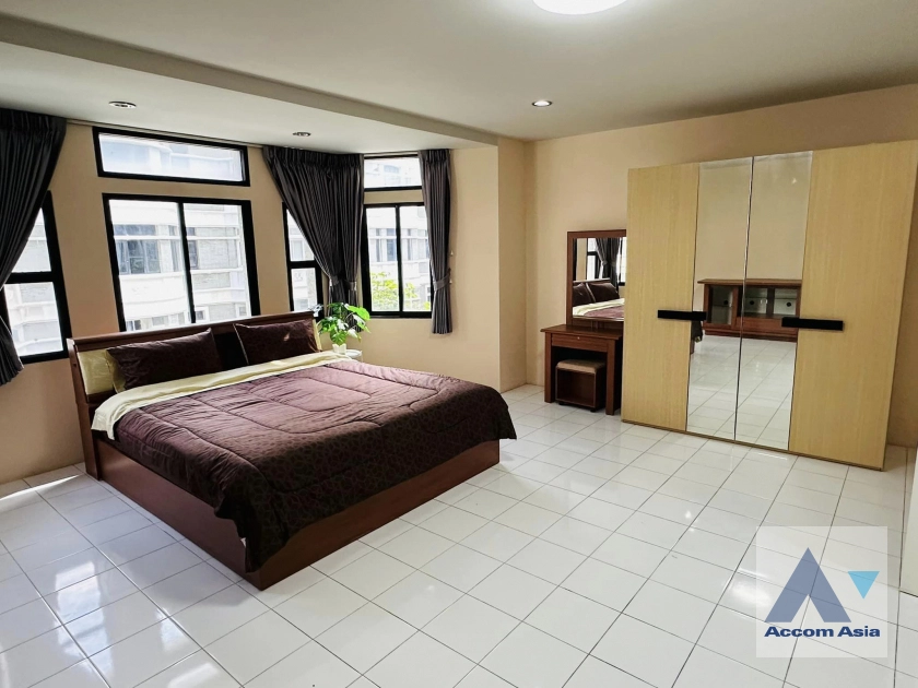 8  3 br Townhouse For Rent in Sukhumvit ,Bangkok BTS Phrom Phong at Chicha Castle 1818447