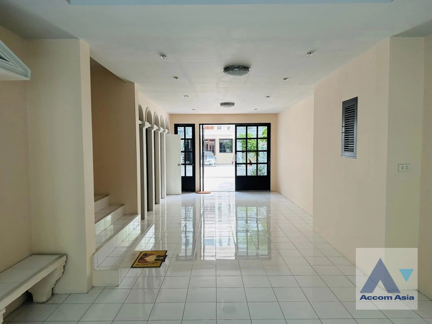 unitHome Office, Pet friendly |  3 Bedrooms  Townhouse For Rent in Sukhumvit, Bangkok  near BTS Phrom Phong (1818447)