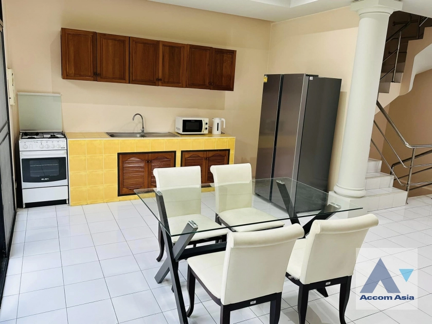 4  3 br Townhouse For Rent in Sukhumvit ,Bangkok BTS Phrom Phong at Chicha Castle 1818447
