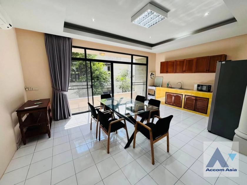 4  4 br Townhouse for rent and sale in Sukhumvit ,Bangkok BTS Phrom Phong at Chicha Castle 1818447