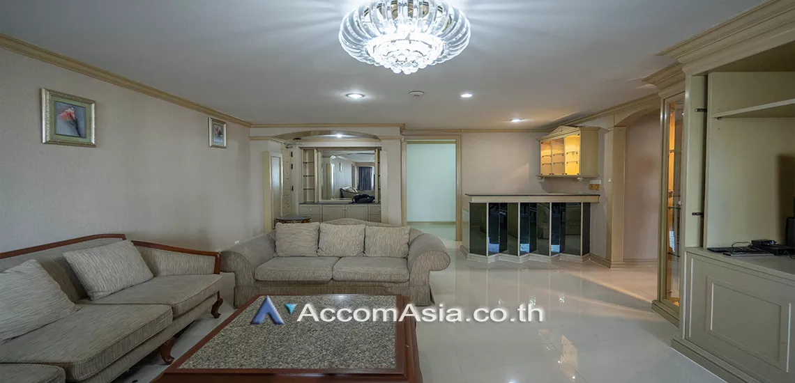 unit 3 Bedrooms  Condominium For Rent & Sale in Sukhumvit, Bangkok  near BTS Ekkamai (1518455)
