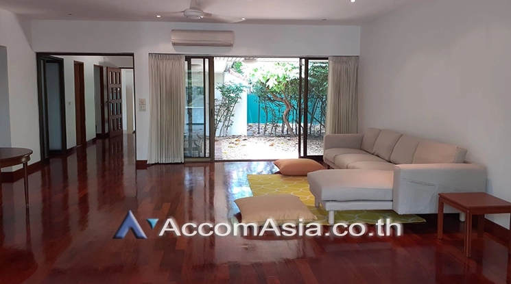 unitPet friendly |  4 Bedrooms  House For Rent in Sathorn, Bangkok  near BTS Saint Louis (60035)