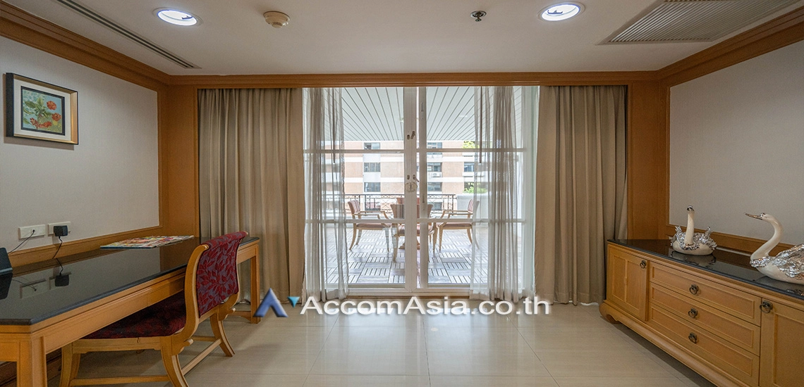 4  3 br Apartment for rent and sale in Sukhumvit ,Bangkok BTS Phrom Phong at Classic Style - High Standard Apartment in a Prime Location 1418486