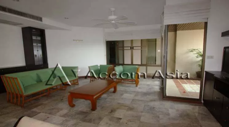 unit 3 Bedrooms  Apartment For Rent in Sukhumvit, Bangkok  near BTS Phrom Phong (1418531)