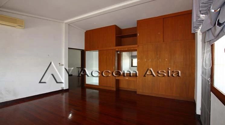 7  3 br House For Rent in Sukhumvit ,Bangkok BTS Ekkamai 2318550