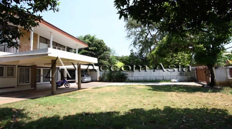 9  3 br House For Rent in Sukhumvit ,Bangkok BTS Ekkamai 2318550