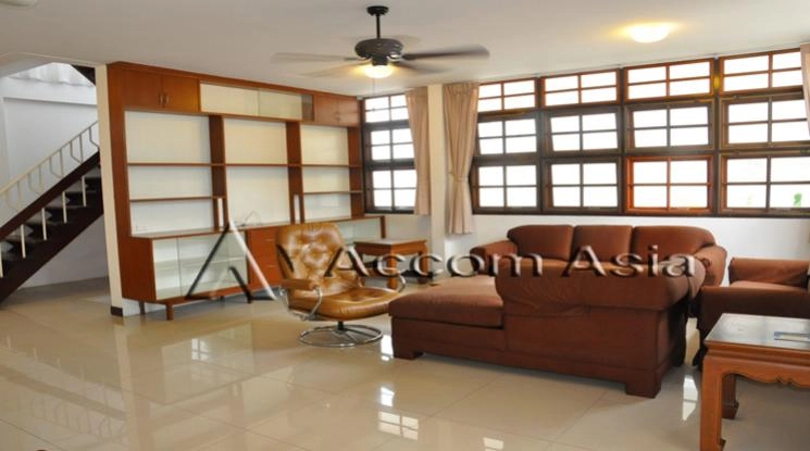  1  3 br House for rent and sale in Sukhumvit ,Bangkok BTS Phra khanong 2318584