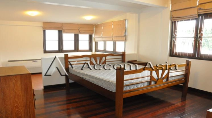 6  3 br House for rent and sale in Sukhumvit ,Bangkok BTS Phra khanong 2318584