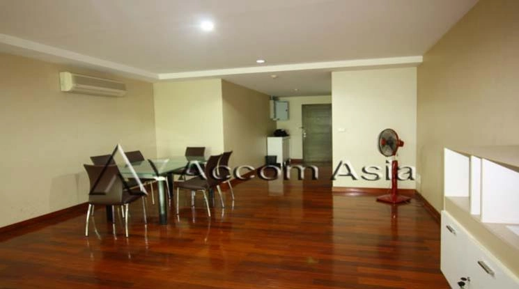 unit 2 Bedrooms  Condominium For Rent in Sukhumvit, Bangkok  near BTS Asok - MRT Sukhumvit (1518594)