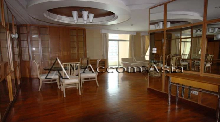 unitPet friendly |  2 Bedrooms  Condominium For Rent & Sale in Ploenchit, Bangkok  near BTS Chitlom (1518621)