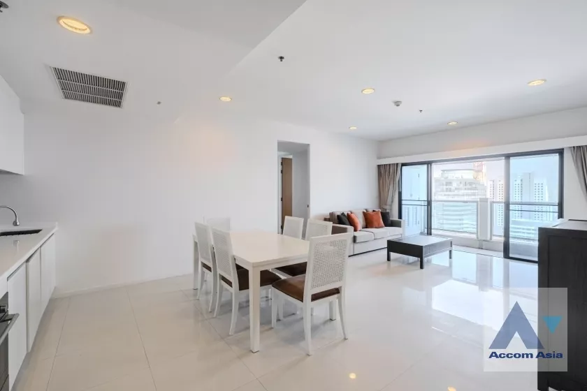  2 Bedrooms  Condominium For Rent & Sale in Ploenchit, Bangkok  near BTS Chitlom (1518682)
