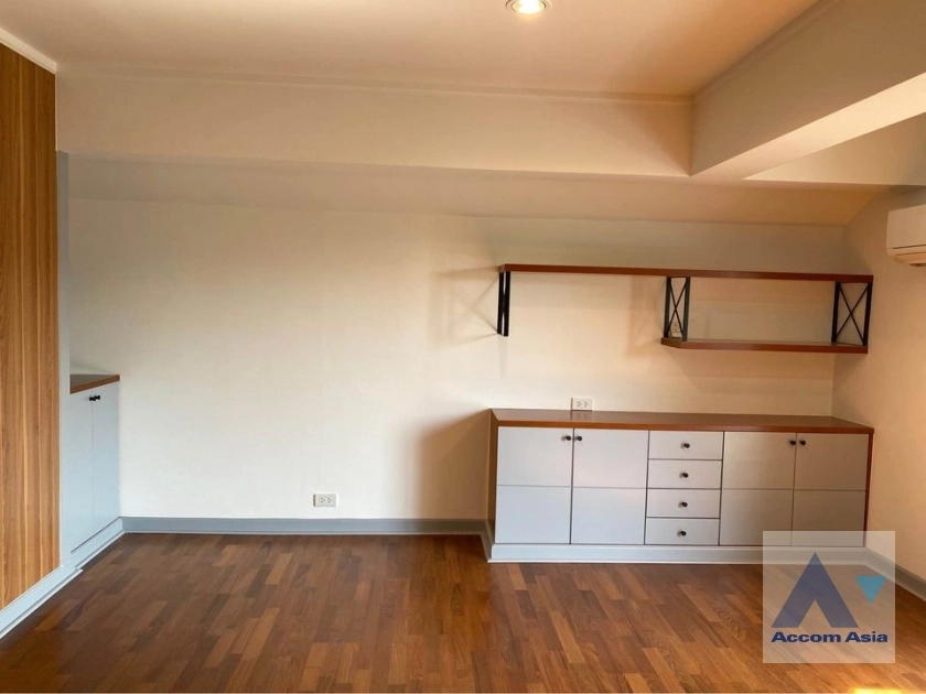 7  4 br House For Rent in Sukhumvit ,Bangkok BTS Thong Lo at Thonglor House Compound 1518685