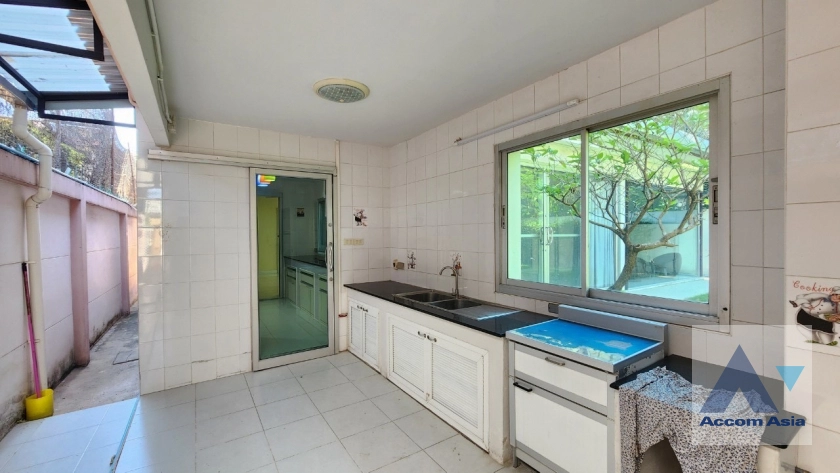 10  4 br House For Rent in Sukhumvit ,Bangkok BTS Thong Lo 1718687