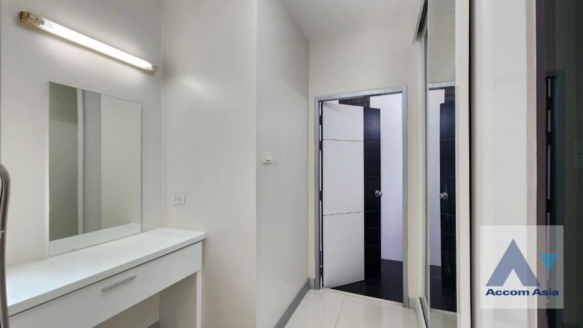 20  4 br House For Rent in Sukhumvit ,Bangkok BTS Thong Lo 1718687