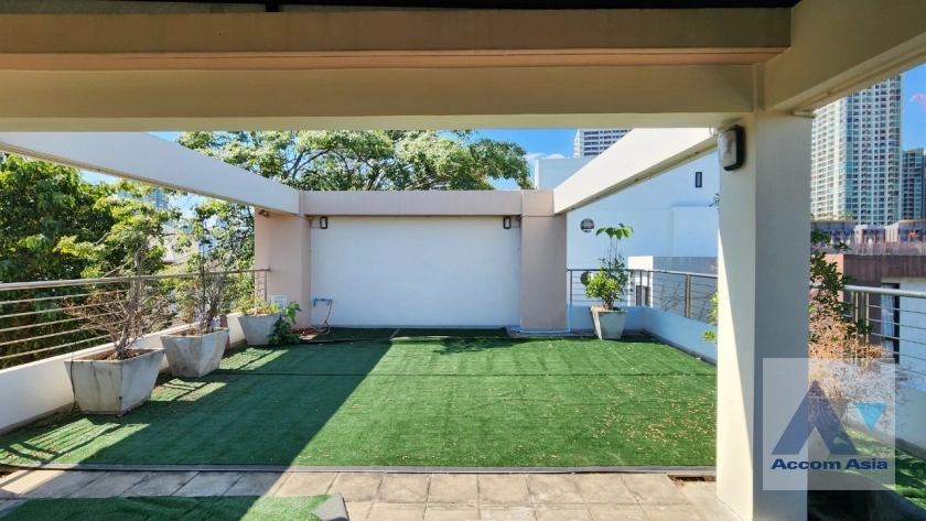 12  4 br House For Rent in Sukhumvit ,Bangkok BTS Thong Lo 1718687