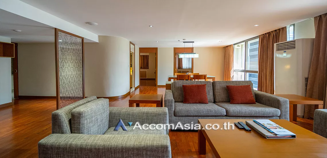  2 Bedrooms  Apartment For Rent in Silom, Bangkok  near BTS Sala Daeng - MRT Silom (1418704)