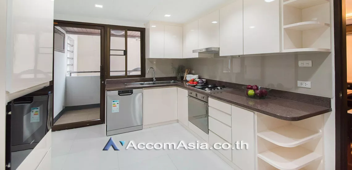  1  3 br Apartment For Rent in Sukhumvit ,Bangkok BTS Asok - MRT Sukhumvit at Warm Family Atmosphere 1418721
