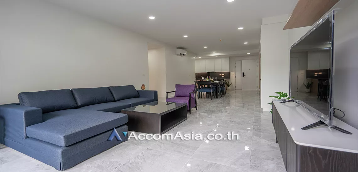  2 Bedrooms  Apartment For Rent in Sukhumvit, Bangkok  near BTS Ekkamai (1418757)