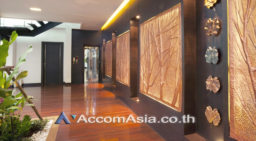 8  4 br House for rent and sale in Sukhumvit ,Bangkok BTS Ekkamai 2418794