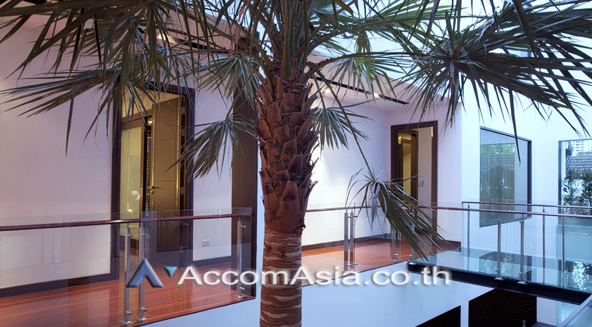 11  4 br House for rent and sale in Sukhumvit ,Bangkok BTS Ekkamai 2418794