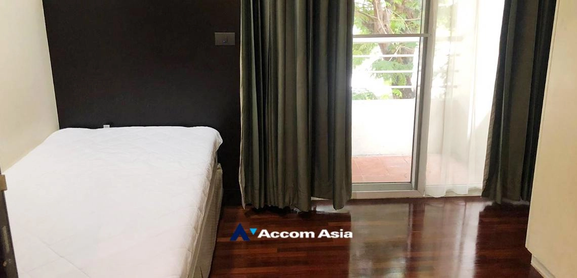 7  3 br House for rent and sale in Lat Phrao ,Bangkok  at Bangkok Villa 1818828