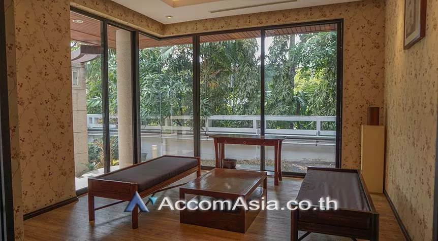 Home Office |  4 Bedrooms  House For Rent in Sukhumvit, Bangkok  near BTS Phra khanong (2318842)
