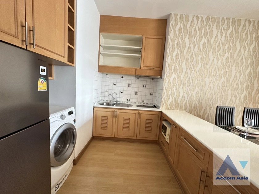 unit 2 Bedrooms  Condominium For Rent in Sukhumvit, Bangkok  near BTS Asok - MRT Sukhumvit (1518846)