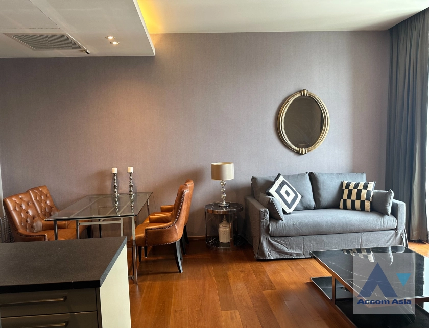 unit 2 Bedrooms  Condominium For Rent & Sale in Sukhumvit, Bangkok  near BTS Thong Lo (1518856)