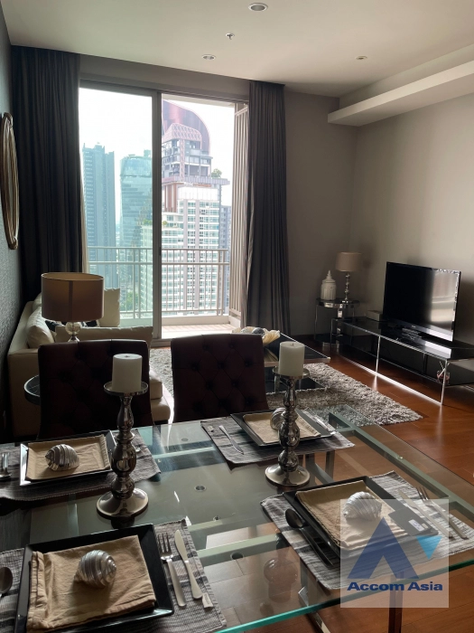 unit 2 Bedrooms  Condominium For Rent & Sale in Sukhumvit, Bangkok  near BTS Thong Lo (1518856)