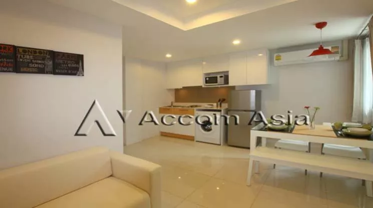 unit 2 Bedrooms  Apartment For Rent in Sathorn, Bangkok  near BTS Chong Nonsi (1418898)