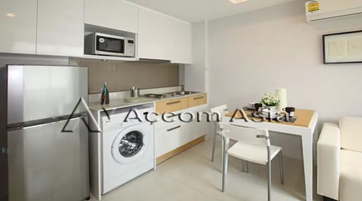 8  1 br Apartment For Rent in Sathorn ,Bangkok BTS Chong Nonsi at A Contemporary Low Rise Residence 1418902