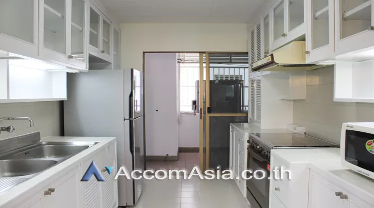 4  3 br Apartment For Rent in Sukhumvit ,Bangkok BTS Phrom Phong at Greenery garden and privacy 1418923