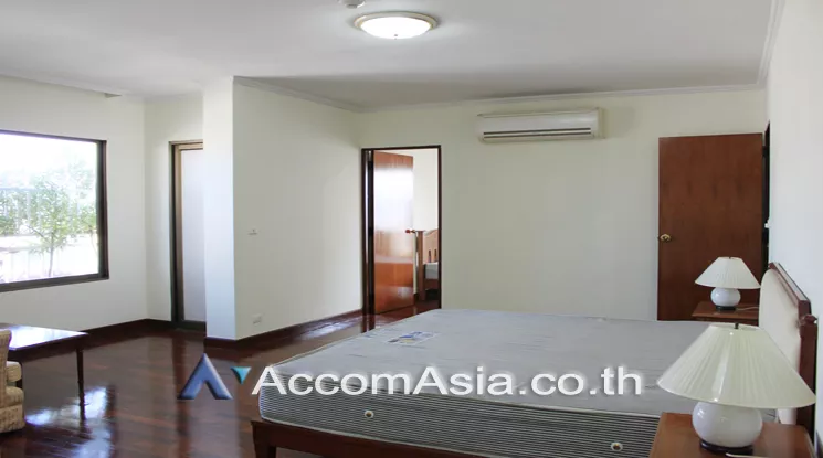 5  3 br Apartment For Rent in Sukhumvit ,Bangkok BTS Phrom Phong at Greenery garden and privacy 1418923