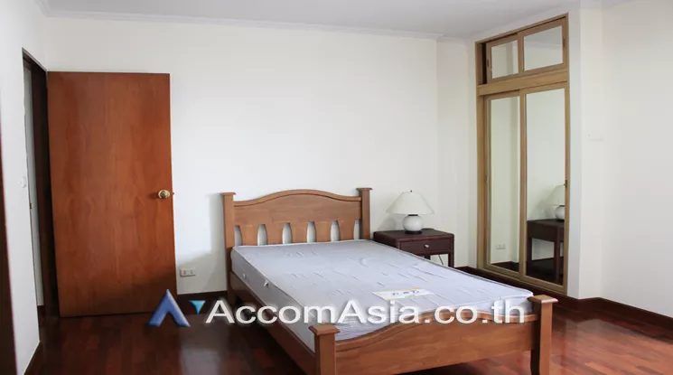 6  3 br Apartment For Rent in Sukhumvit ,Bangkok BTS Phrom Phong at Greenery garden and privacy 1418923