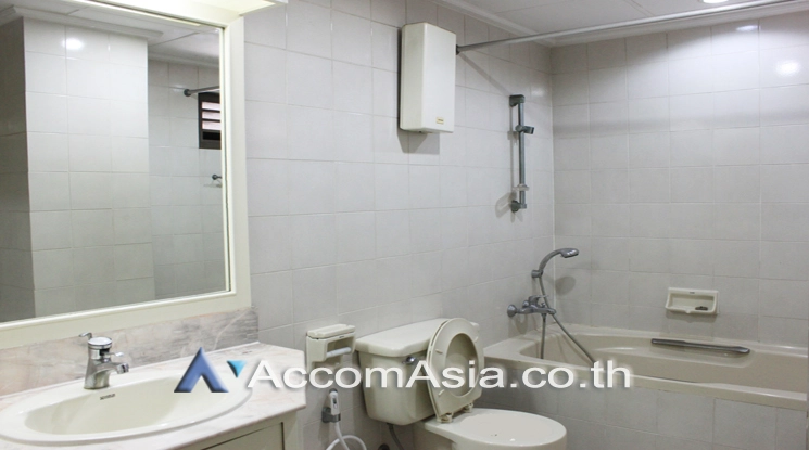 9  3 br Apartment For Rent in Sukhumvit ,Bangkok BTS Phrom Phong at Greenery garden and privacy 1418923